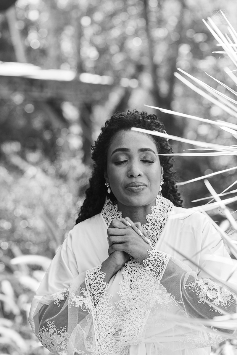 fotografia de casamento no buffet afrikan house em sao paulo. Casamento de dia noiva negra inspiraçao africana fotografa nayara andrade premiada mundialmente com fotos artisticas e emocionantes para casamento fotos making of noiva negra