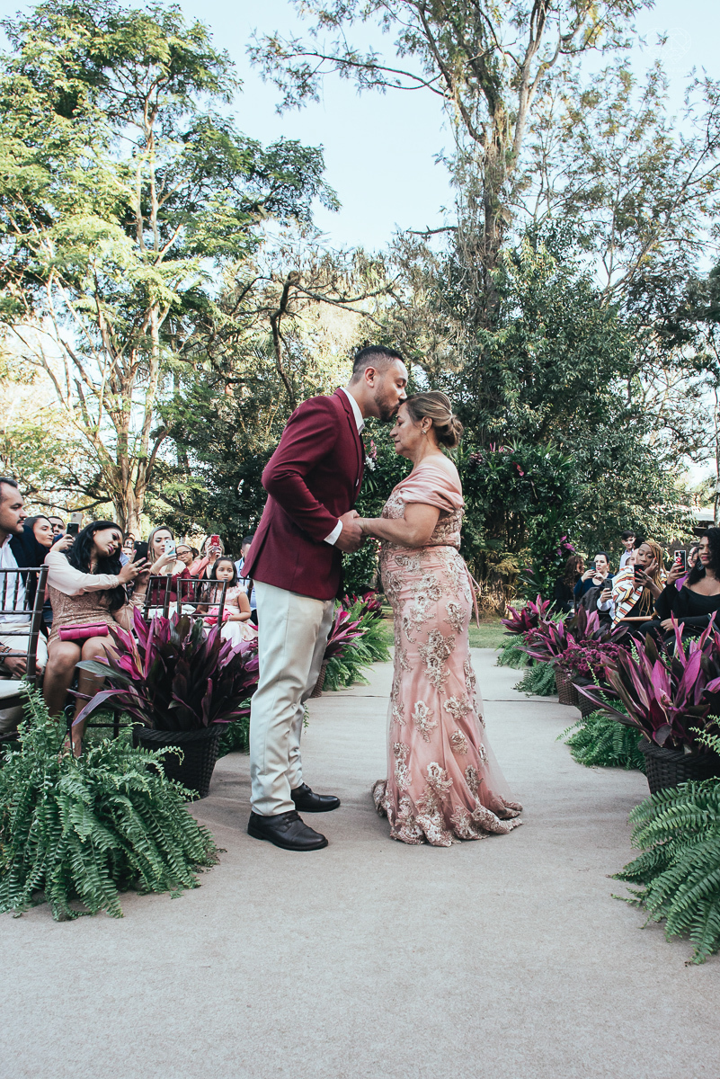 fotografia de casamento no buffet afrikan house em sao paulo. Casamento de dia noiva negra inspiraçao africana fotografa nayara andrade premiada mundialmente com fotos artisticas e emocionantes para casamento fotos making of noiva negra