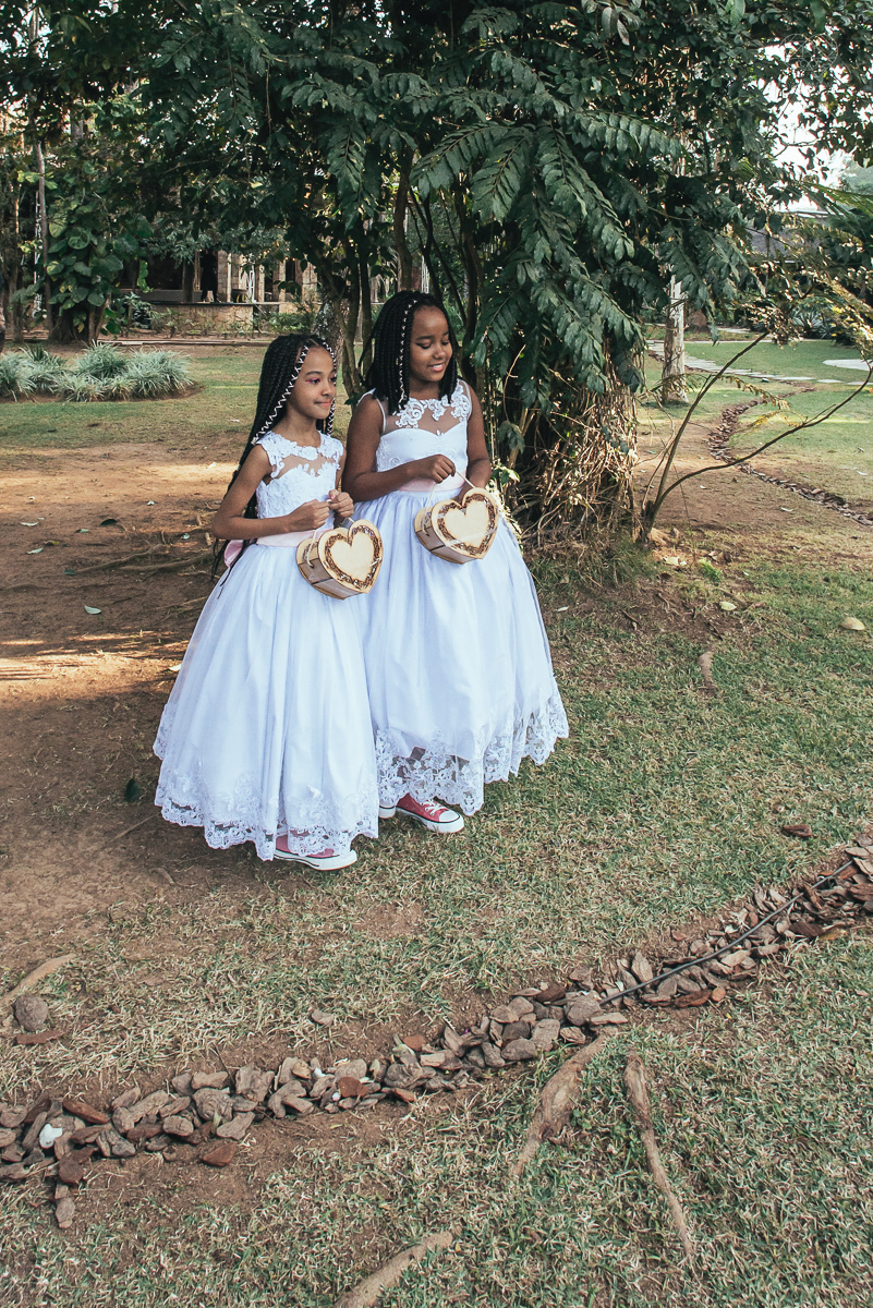 fotografia de casamento no buffet afrikan house em sao paulo. Casamento de dia noiva negra inspiraçao africana fotografa nayara andrade premiada mundialmente com fotos artisticas e emocionantes para casamento fotos making of noiva negra