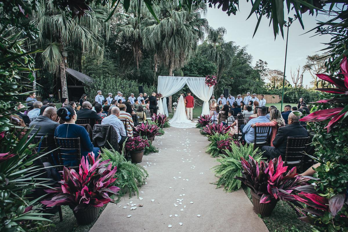 fotografia de casamento no buffet afrikan house em sao paulo. Casamento de dia noiva negra inspiraçao africana fotografa nayara andrade premiada mundialmente com fotos artisticas e emocionantes para casamento fotos making of noiva negra
