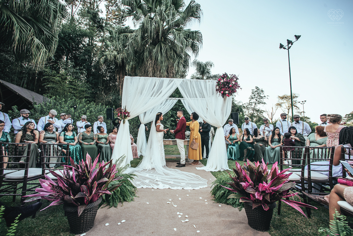 fotografia de casamento no buffet afrikan house em sao paulo. Casamento de dia noiva negra inspiraçao africana fotografa nayara andrade premiada mundialmente com fotos artisticas e emocionantes para casamento fotos cerimonia no campo