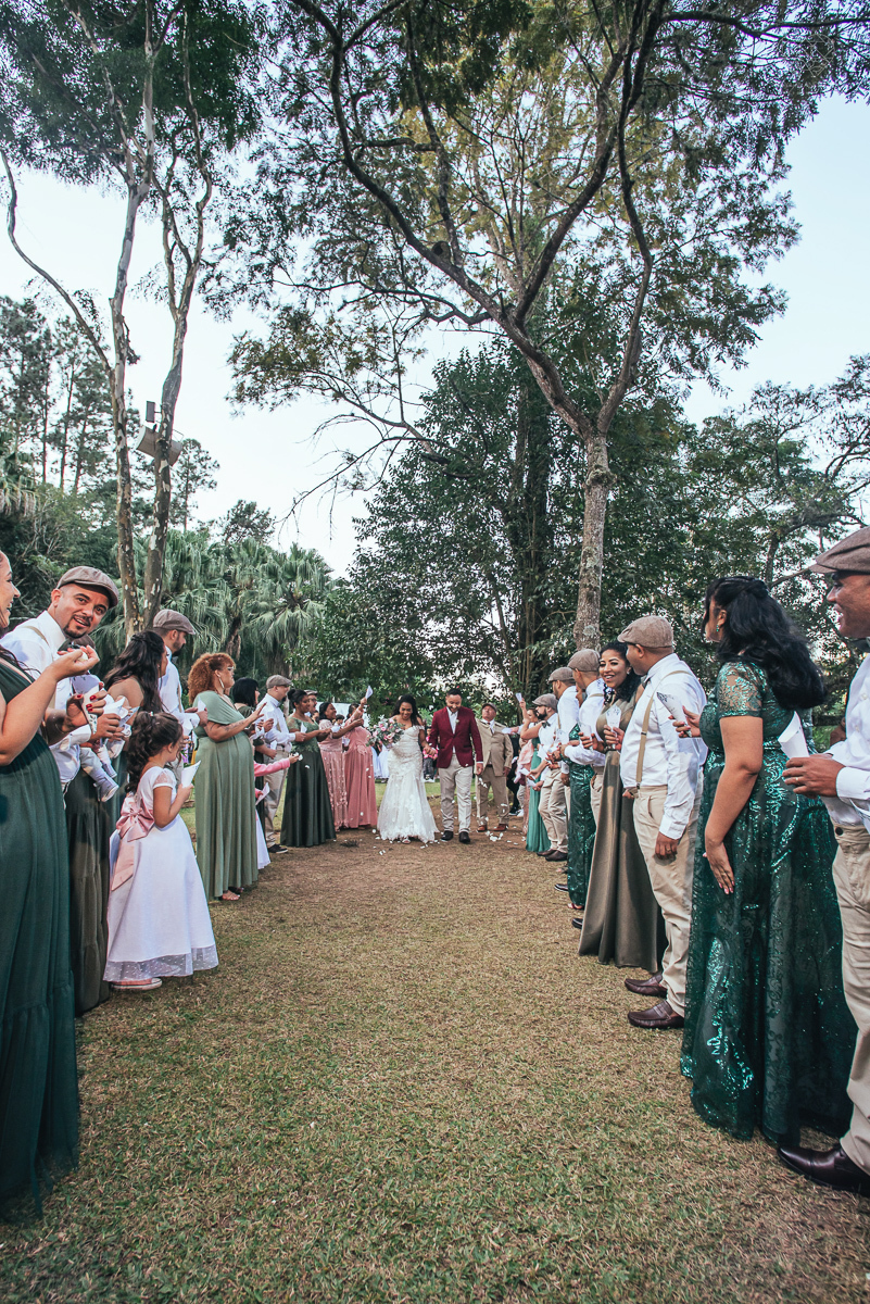 fotografia de casamento no buffet afrikan house em sao paulo. Casamento de dia noiva negra inspiraçao africana fotografa nayara andrade premiada mundialmente com fotos artisticas e emocionantes para casamento fotos cerimonia no campo