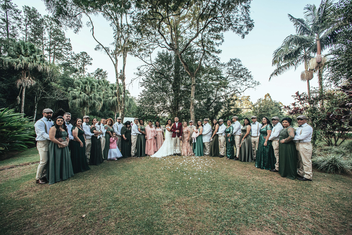 fotografia de casamento no buffet afrikan house em sao paulo. Casamento de dia noiva negra inspiraçao africana fotografa nayara andrade premiada mundialmente com fotos artisticas e emocionantes para casamento fotos cerimonia no campo