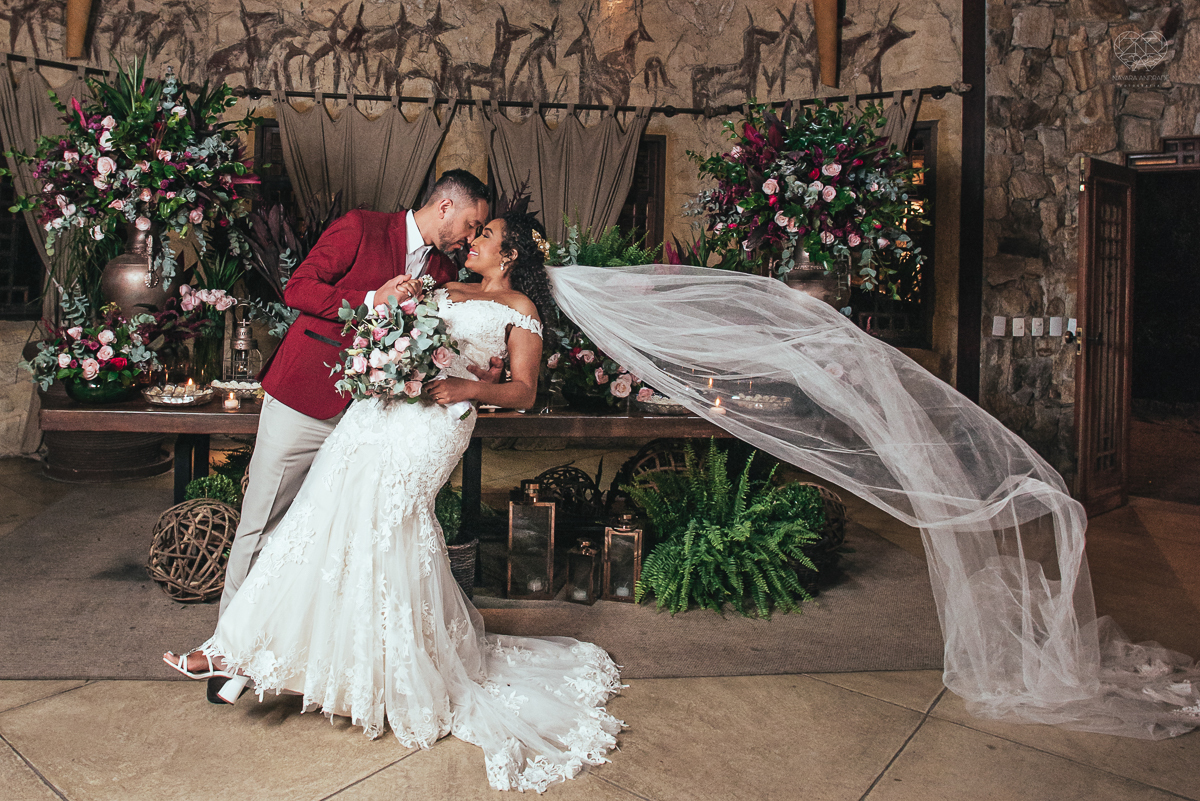 fotografia de casamento no buffet afrikan house em sao paulo. Casamento de dia noiva negra inspiraçao africana fotografa nayara andrade premiada mundialmente com fotos artisticas e emocionantes para casamento fotos cerimonia no campo
