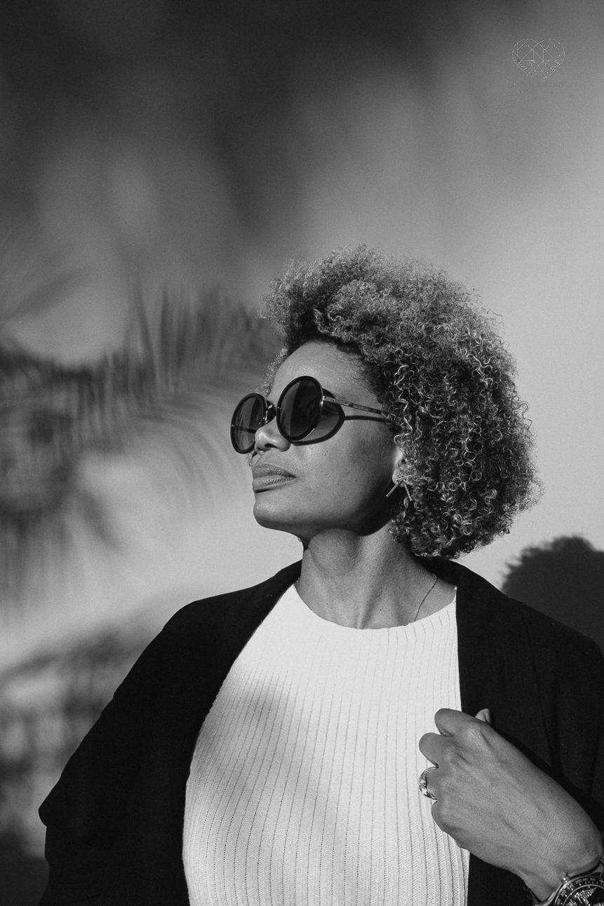 fotografia documental de ruas pela fotografa premiada nayara andrade  nas ruas de santos, artistas de rua street  documentario fotografia de rua 