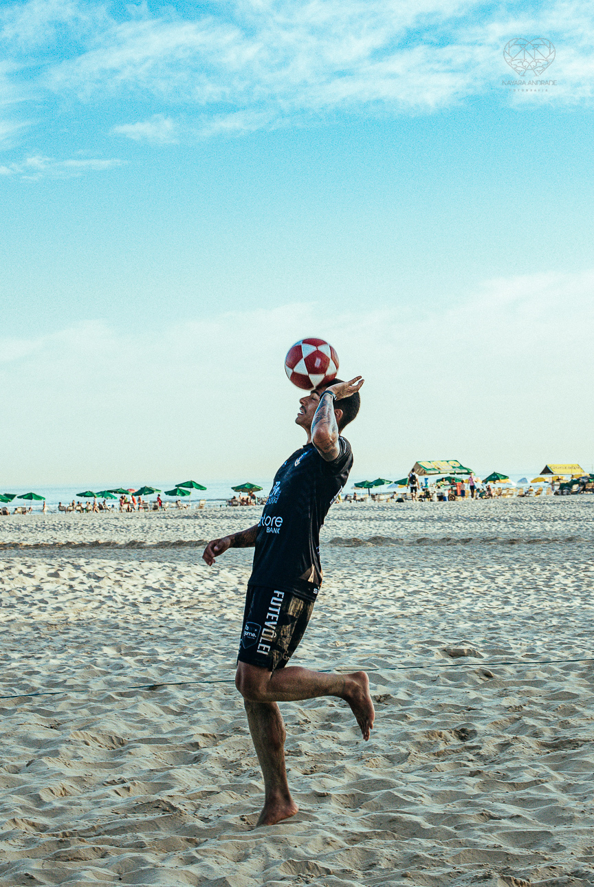 fotografia documental de ruas pela fotografa premiada nayara andrade  nas ruas de santos, artistas de rua street  documentario fotografia de rua 