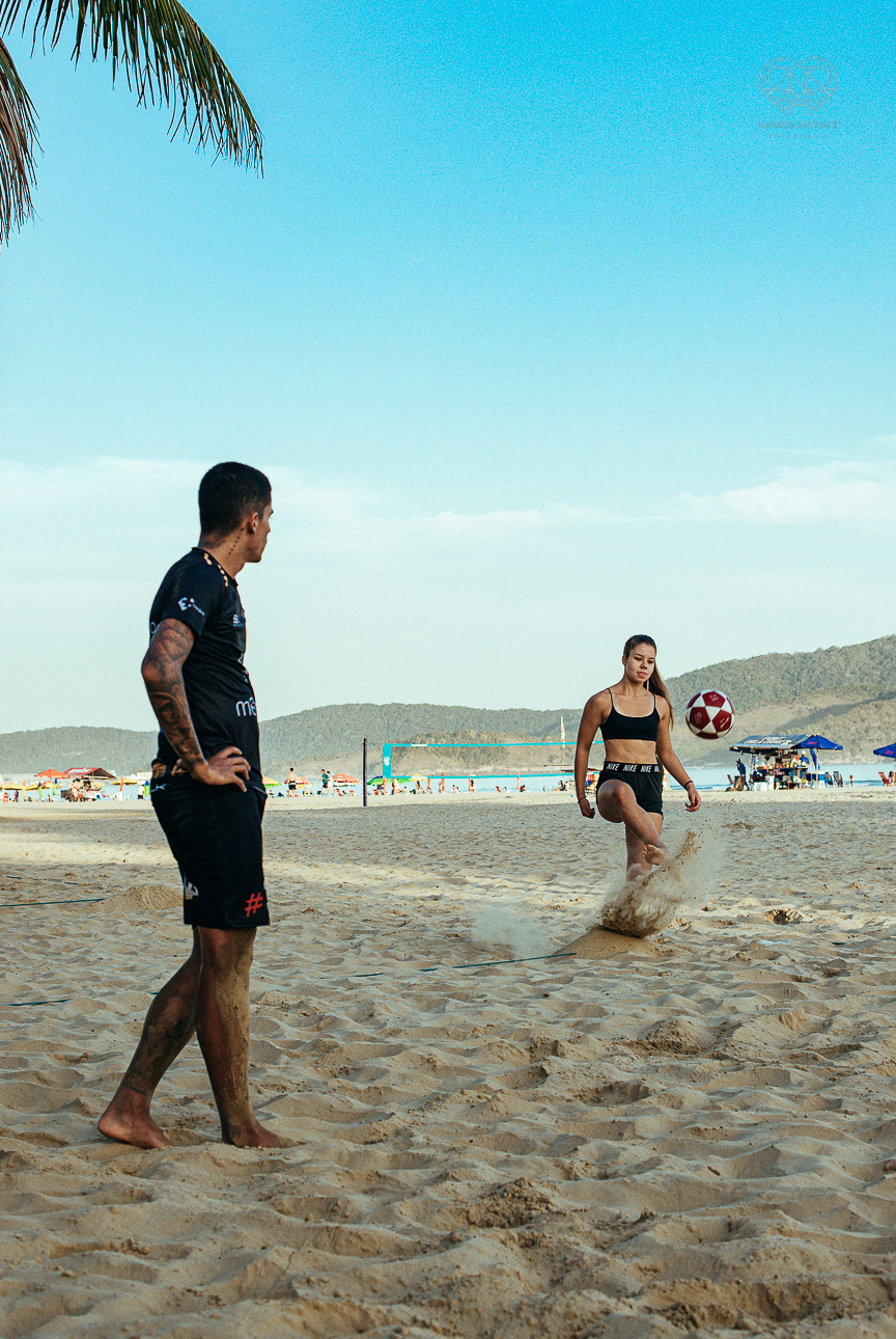 fotografia documental de ruas pela fotografa premiada nayara andrade  nas ruas de santos, artistas de rua street  documentario fotografia de rua 