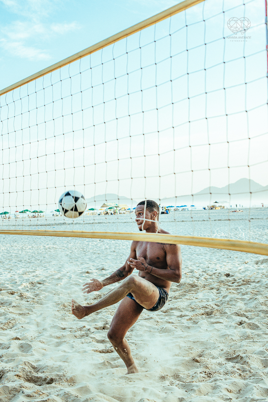 fotografia documental de ruas pela fotografa premiada nayara andrade  nas ruas de santos, artistas de rua street  documentario fotografia de rua 