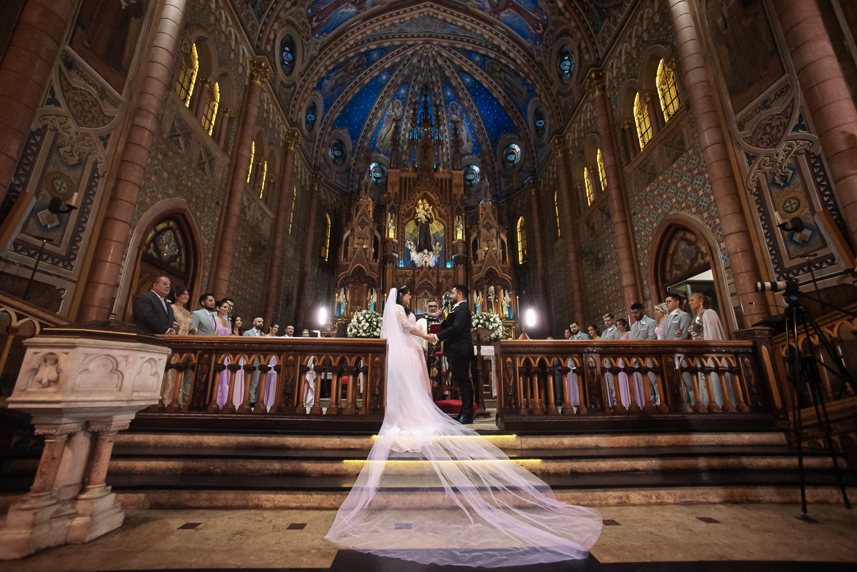 casamento em santos na igreja do embare assessoria vanessa martini  buffet  odilinha e fotografia artisticas nayara andrade fotografa especializada em casamentos . Casamento catolico emocionante em santos fotografia inspiraçao para casamento classico e no