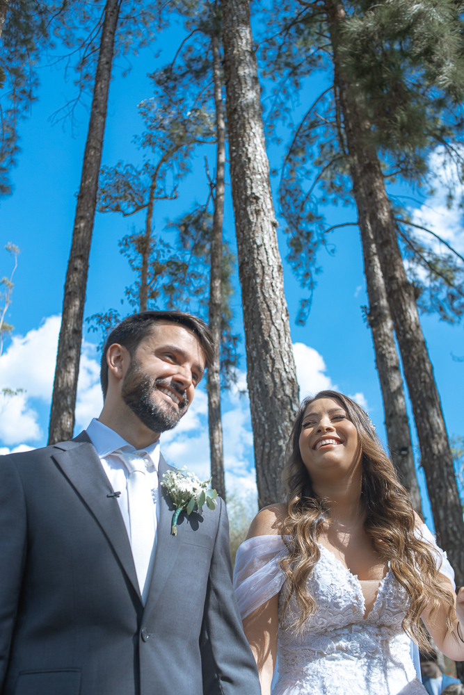 casamento de dia no espaço serra do mar casamento no lago ao ar livre estilo rustico noiva de mantilha fotos artisticas e emonionantes da fotografa premiada nayara andrade fotos espontaneas de casamento inspiração inspiracao 