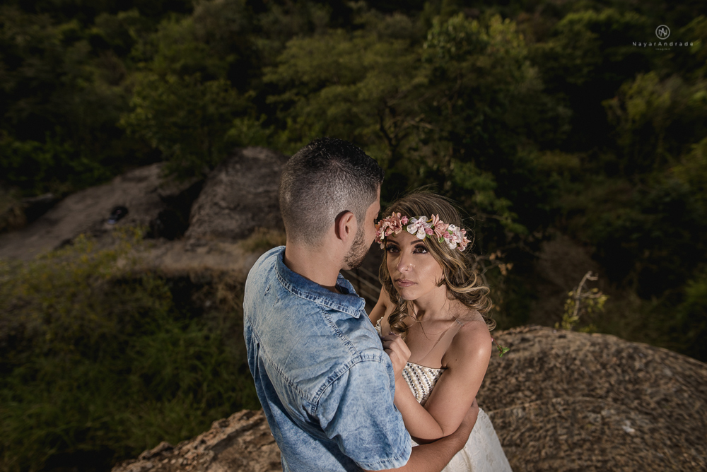 Ensaio com céu azul ao ar livre Nayarandrade Imagiart