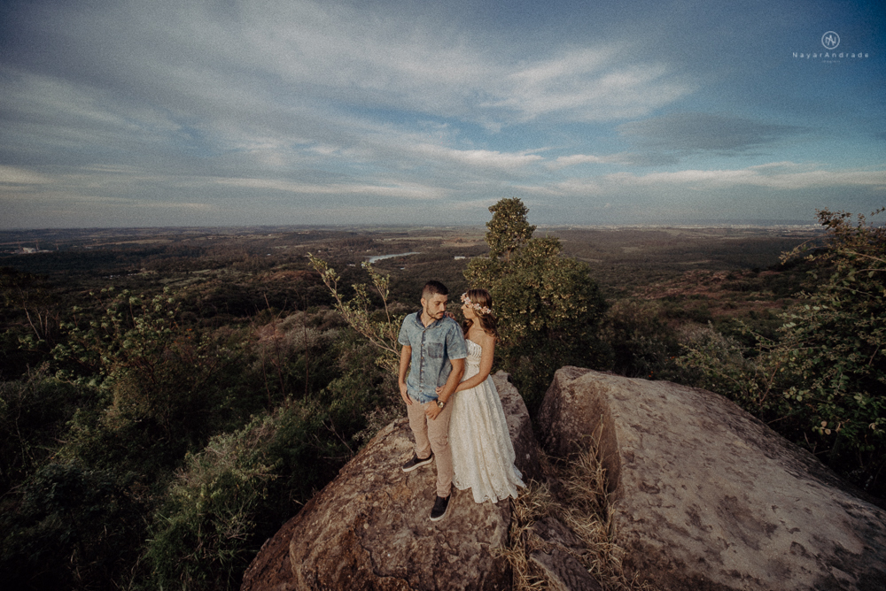 Ensaio com céu azul ao ar livre Nayarandrade Imagiart
