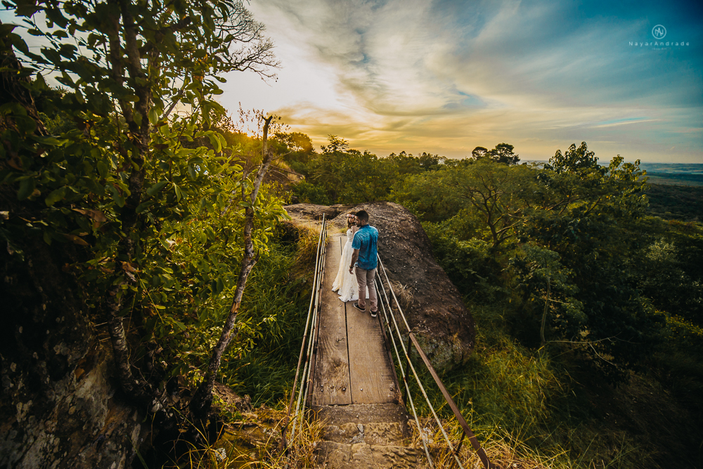 Ensaio com céu azul ao ar livre Nayarandrade Imagiart