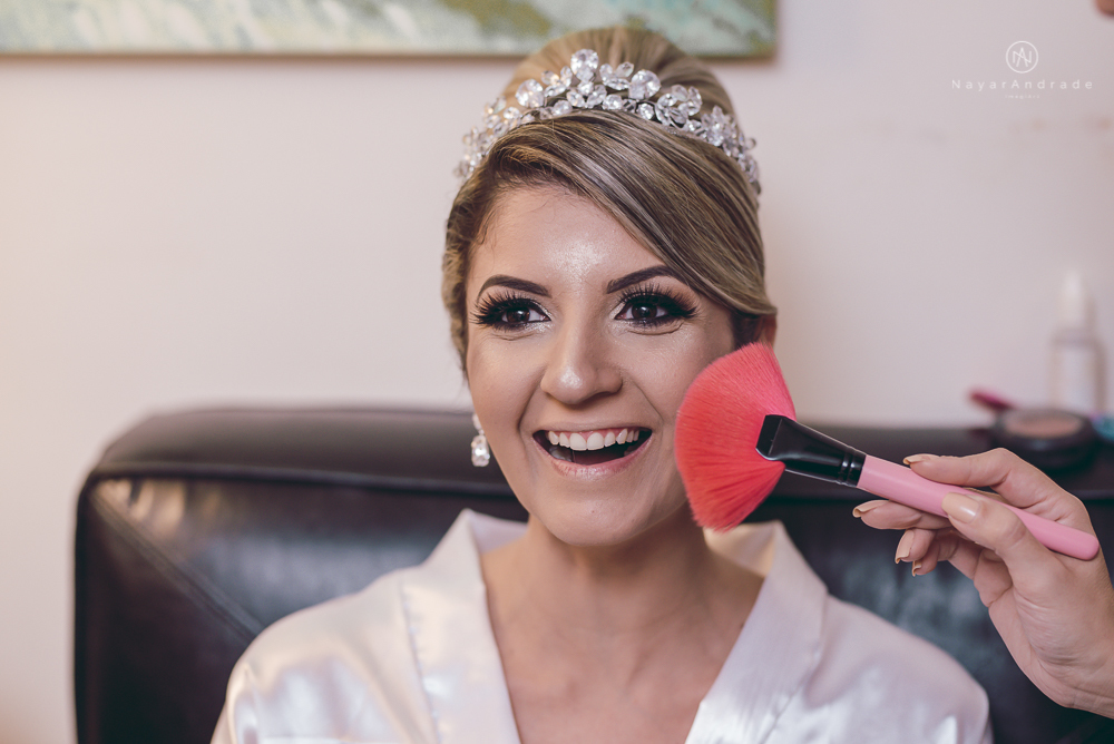 Fotos de casamento de principe e princesa na mansao Isadora Cortez na mooca em Sao Paulo. Lustres, luzes, limosine, decoracao, casal apaixonado e fotos artisticas.