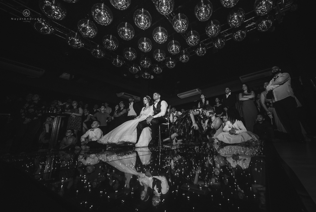 Casamento-espaço-tremendão-pista-paris-impacto-do-som-nayarandrade-imagiart-carla-arruda-buffet-vmb-assessoria-coast-bartender-mariana-assis-santos-maison-amor-em-todo-lado-felicidade-ao-casal