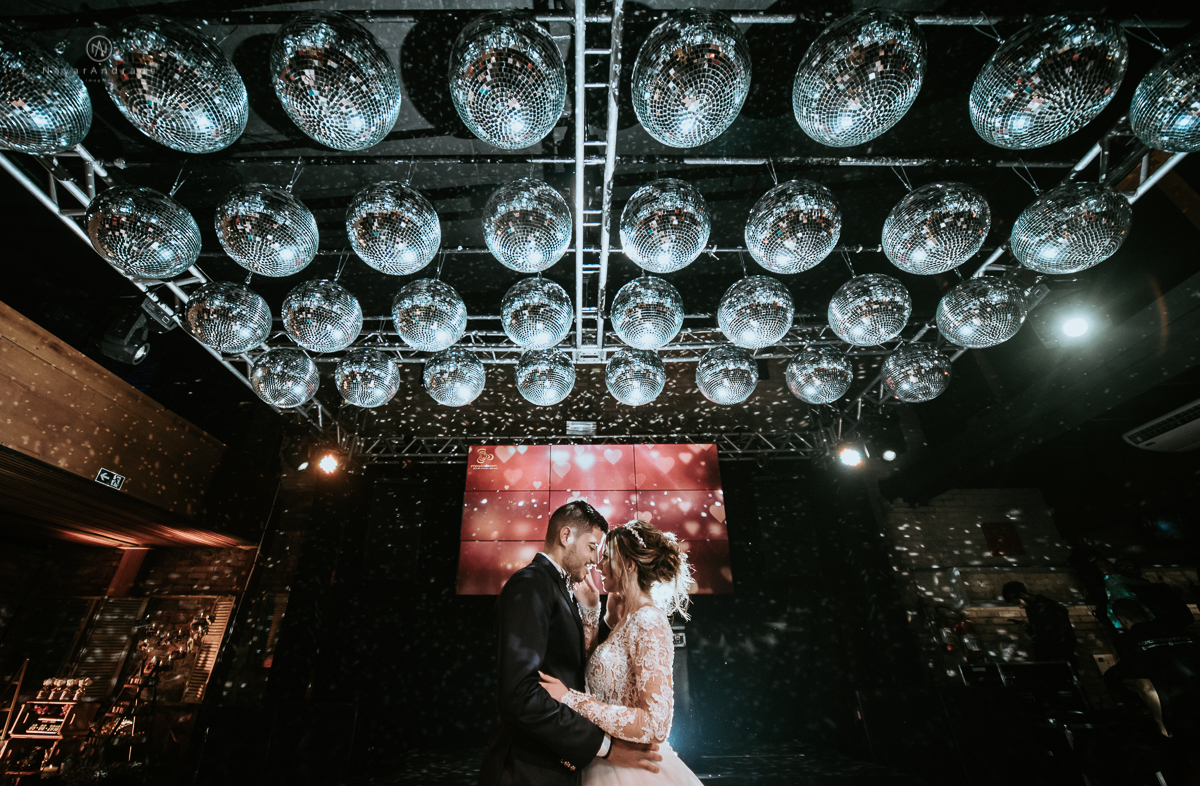 Casamento-espaço-tremendão-pista-paris-impacto-do-som-nayarandrade-imagiart-carla-arruda-buffet-vmb-assessoria-coast-bartender-mariana-assis-santos-maison-amor-em-todo-lado-felicidade-ao-casal