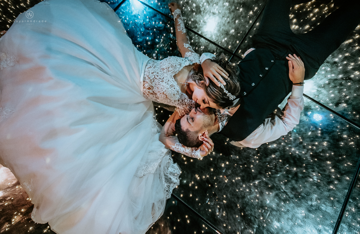 Casamento-espaço-tremendão-pista-paris-impacto-do-som-nayarandrade-imagiart-carla-arruda-buffet-vmb-assessoria-coast-bartender-mariana-assis-santos-maison-amor-em-todo-lado-felicidade-ao-casal