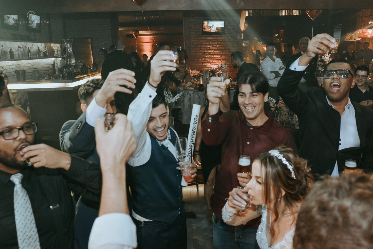 Casamento-espaço-tremendão-pista-paris-impacto-do-som-nayarandrade-imagiart-carla-arruda-buffet-vmb-assessoria-coast-bartender-mariana-assis-santos-maison-amor-em-todo-lado-felicidade-ao-casal