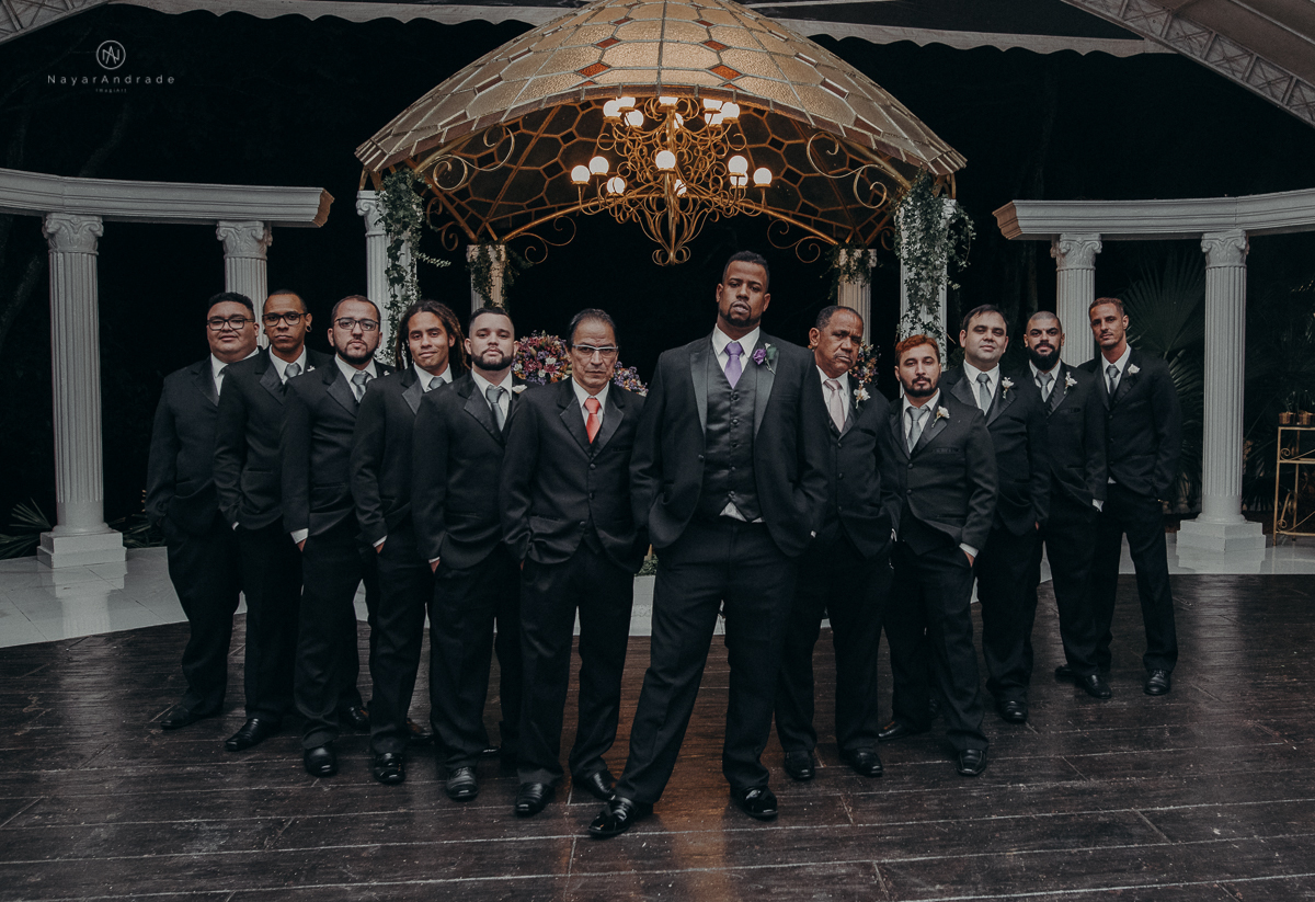 Casamento-recanto-santa-rita-sao-paulo-amor-em-todo-lado-casamento-ao-ar-livre-casamento-rock. Fotos-com -padrinhos-e-madrinhas