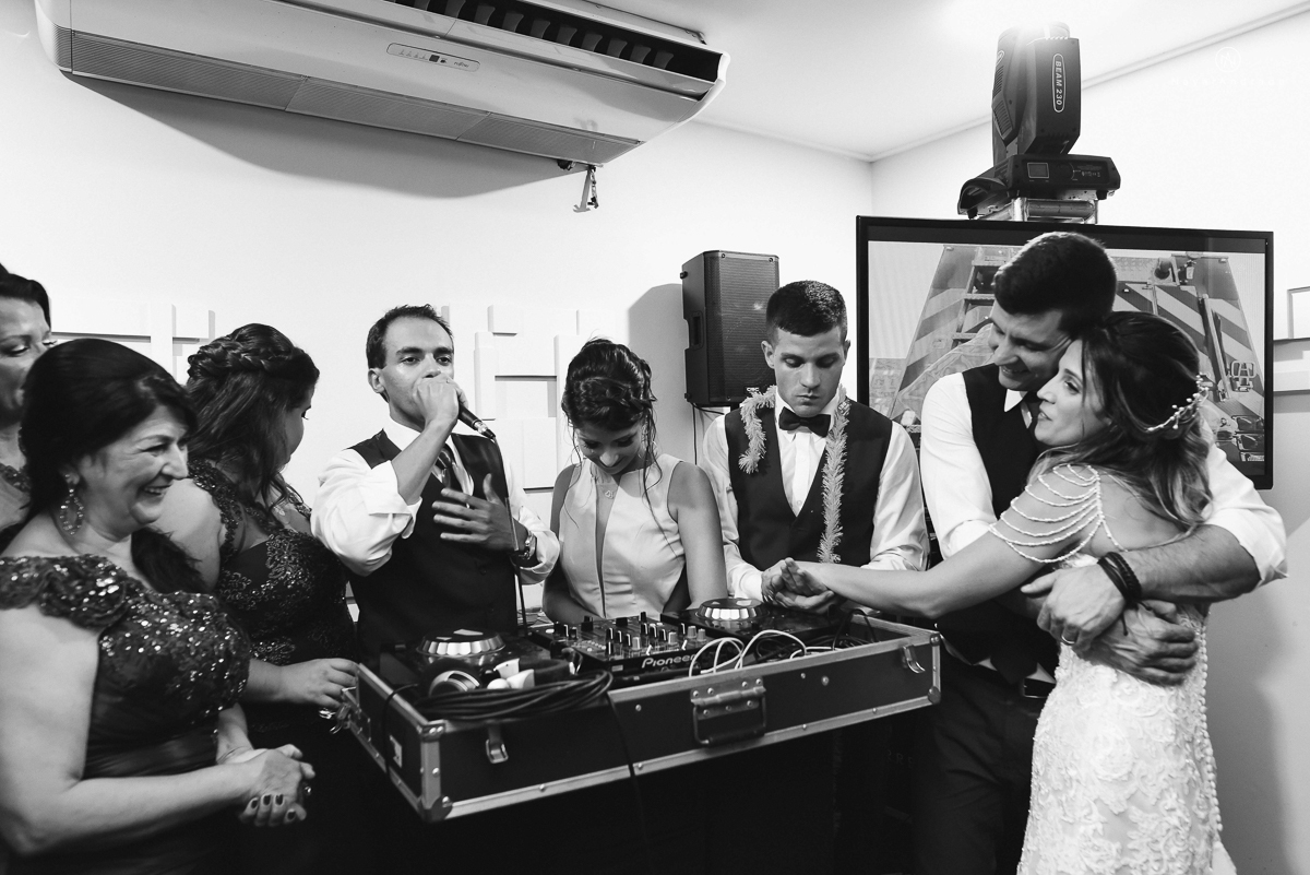 Casamento-NAth-e-Nelson- Coração-de-Maria-santos-bombeiro-amor-por-todo-lado