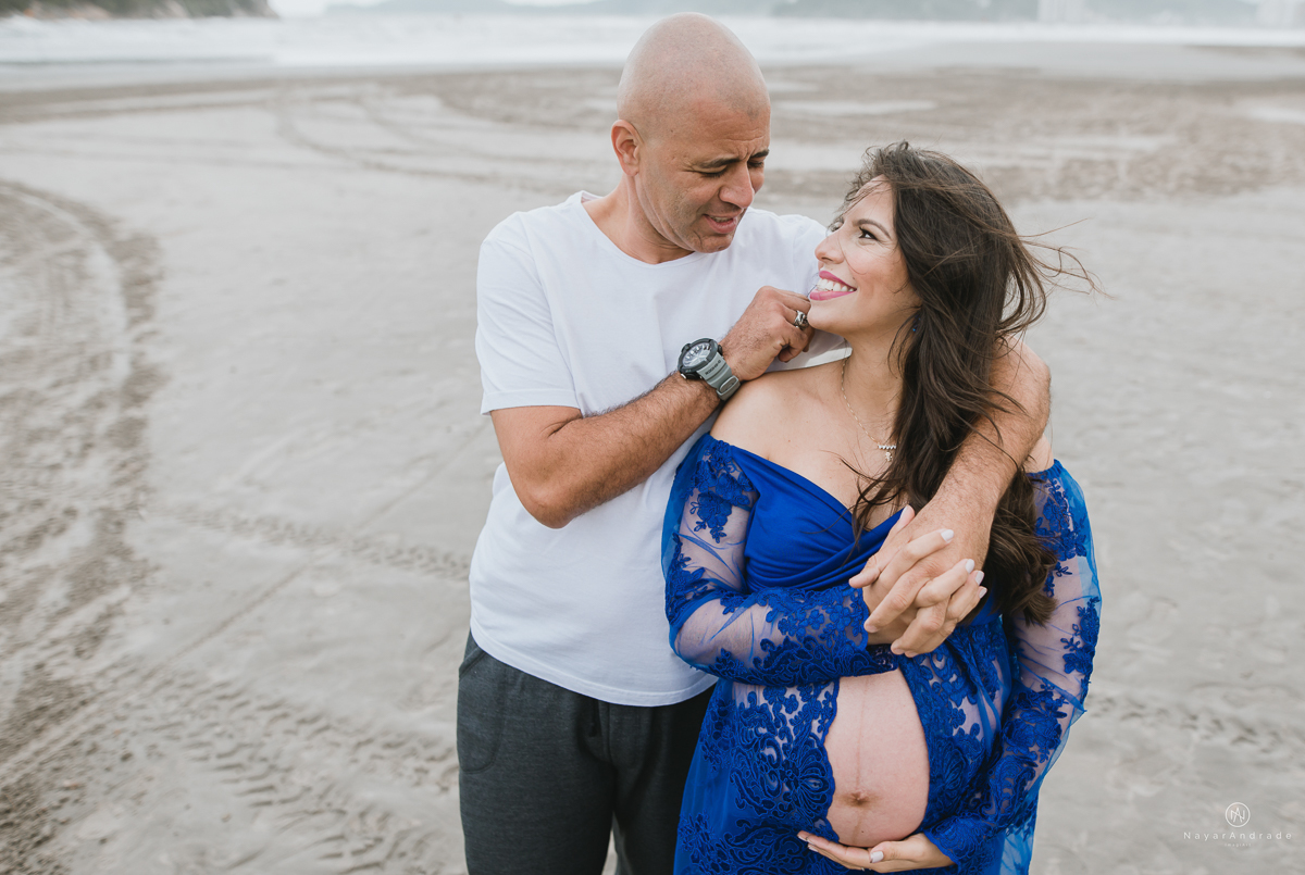 Ensaio-gestante-na-praia-de-santos