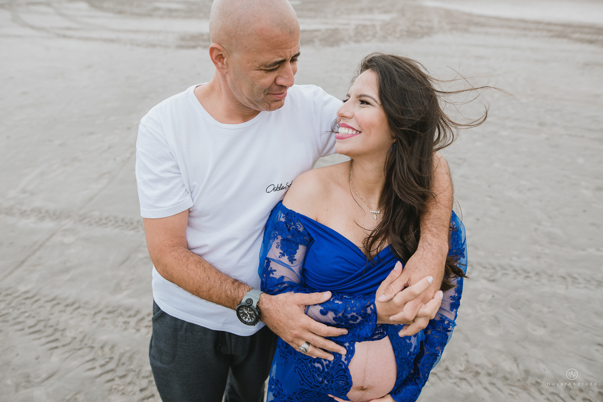 Ensaio-gestante-na-praia-de-santos