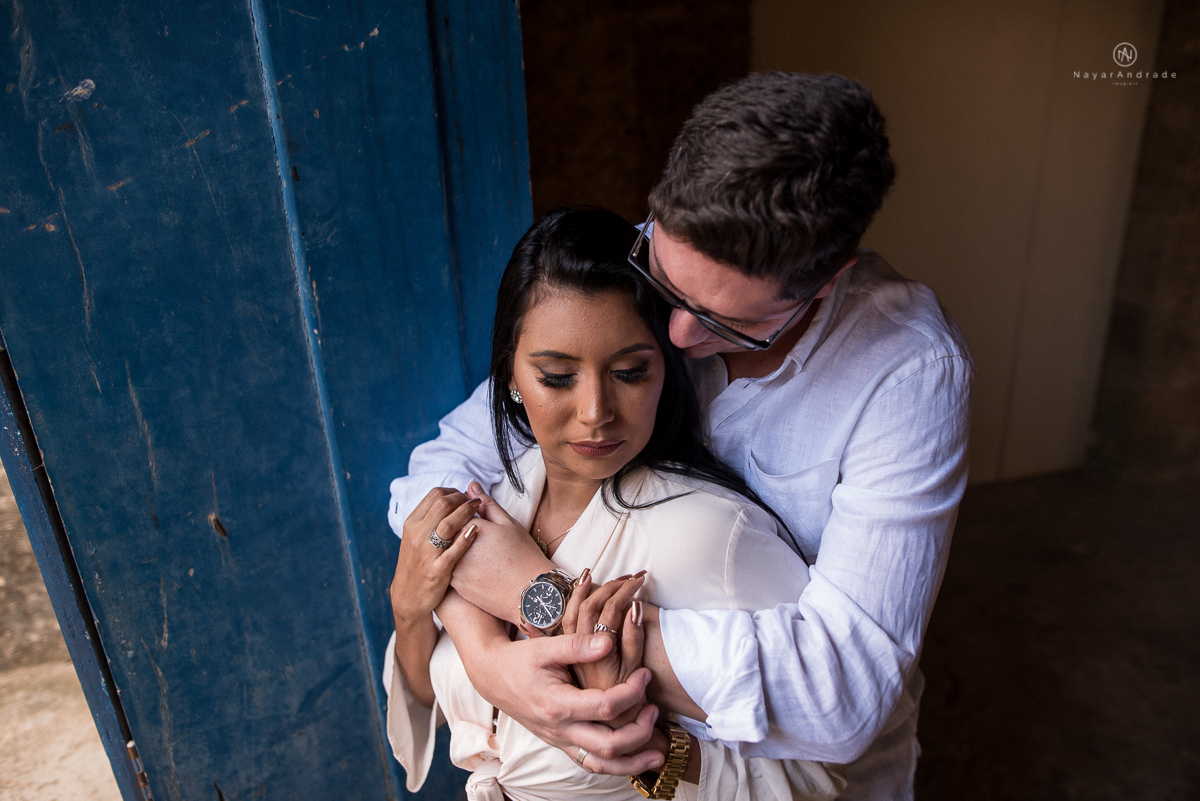 Ensaio-casal-por-do-sol-ao-ar-livre-fazenda-ipanema-sorocaba