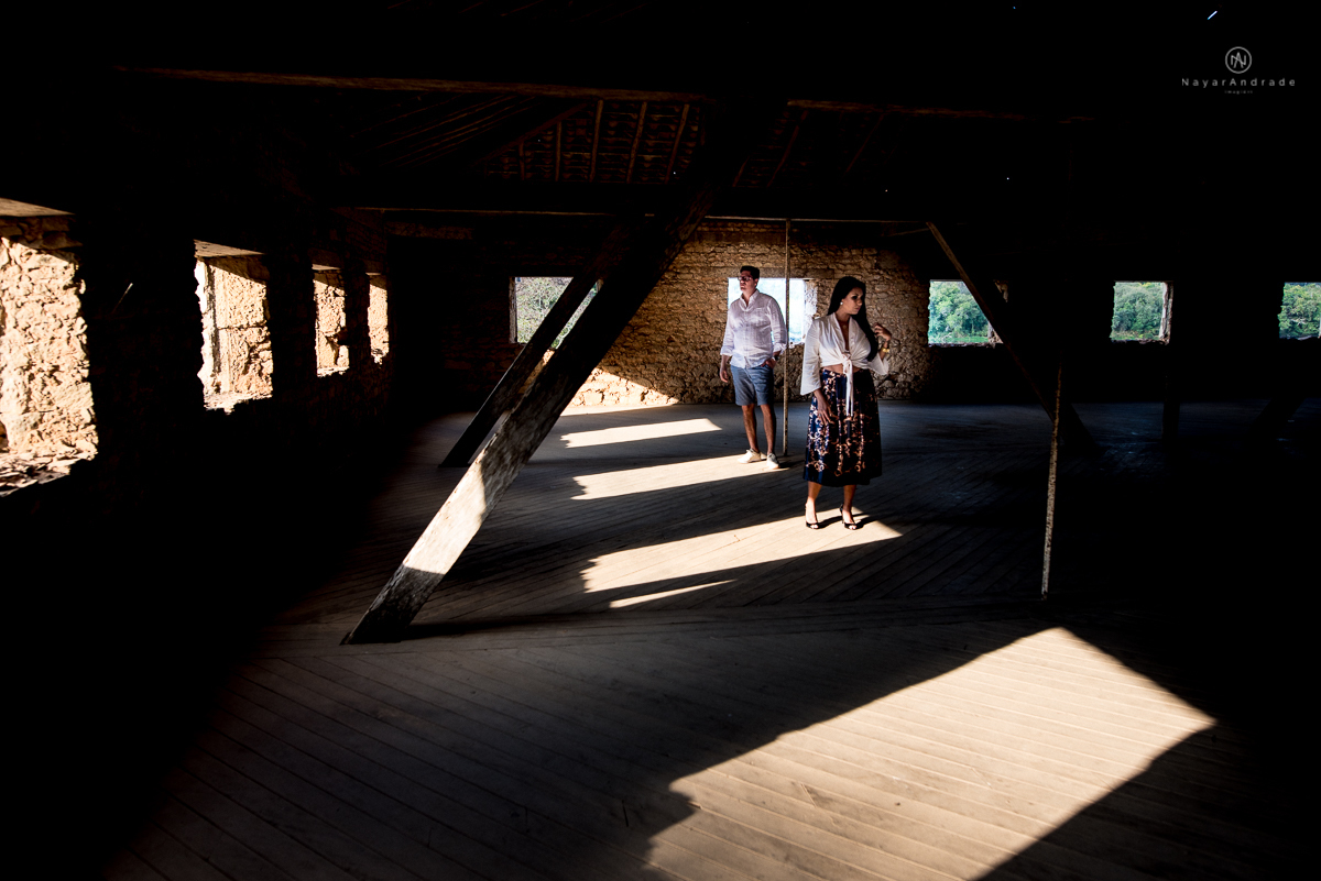 Ensaio-casal-por-do-sol-ao-ar-livre-fazenda-ipanema-sorocaba