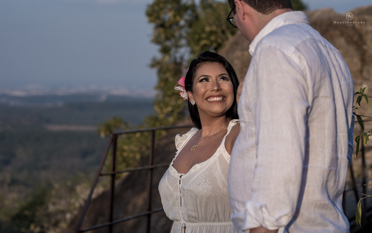 Ensaio-casal-por-do-sol-ao-ar-livre-fazenda-ipanema-sorocaba