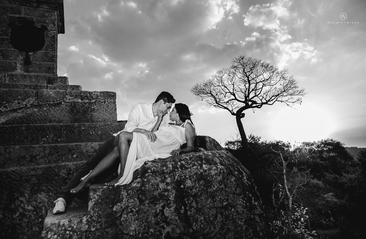 Ensaio-casal-por-do-sol-ao-ar-livre-fazenda-ipanema-sorocaba