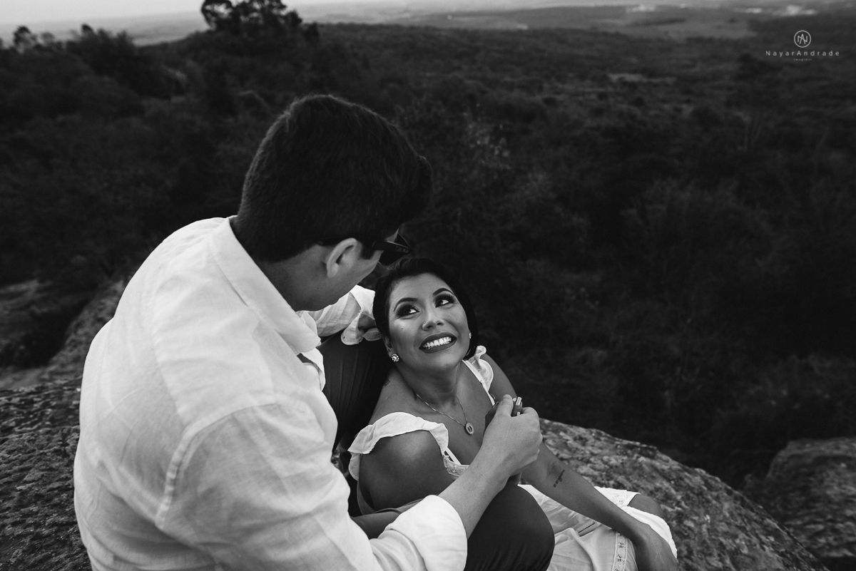 Ensaio-casal-por-do-sol-ao-ar-livre-fazenda-ipanema-sorocaba