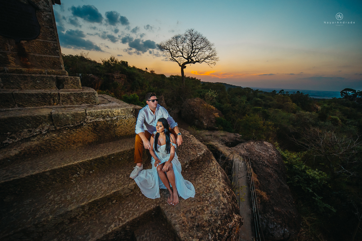 Ensaio-casal-por-do-sol-ao-ar-livre-fazenda-ipanema-sorocaba