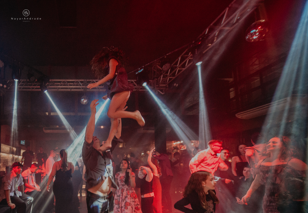 Casamento em santos na igreja Santo Antonio do Valongo e lounge espaço tremendão. Buffet Carla Arruda, impacto do Som e triton bartenders. Cheio de amor e carinho Camila e Luiz
