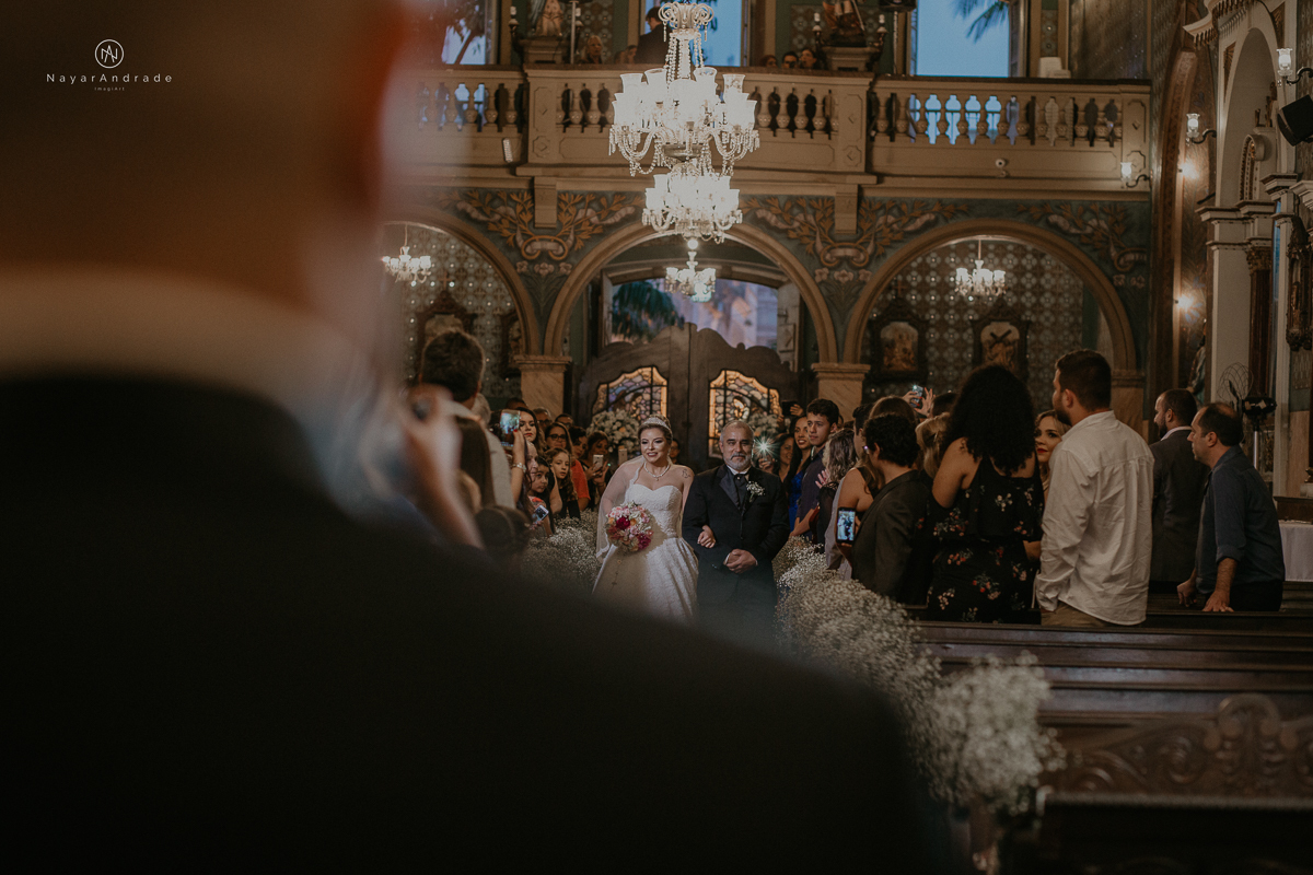 Casamento em santos na igreja Santo Antonio do Valongo e lounge espaço tremendão. Buffet Carla Arruda, impacto do Som e triton bartenders. Cheio de amor e carinho Camila e Luiz
