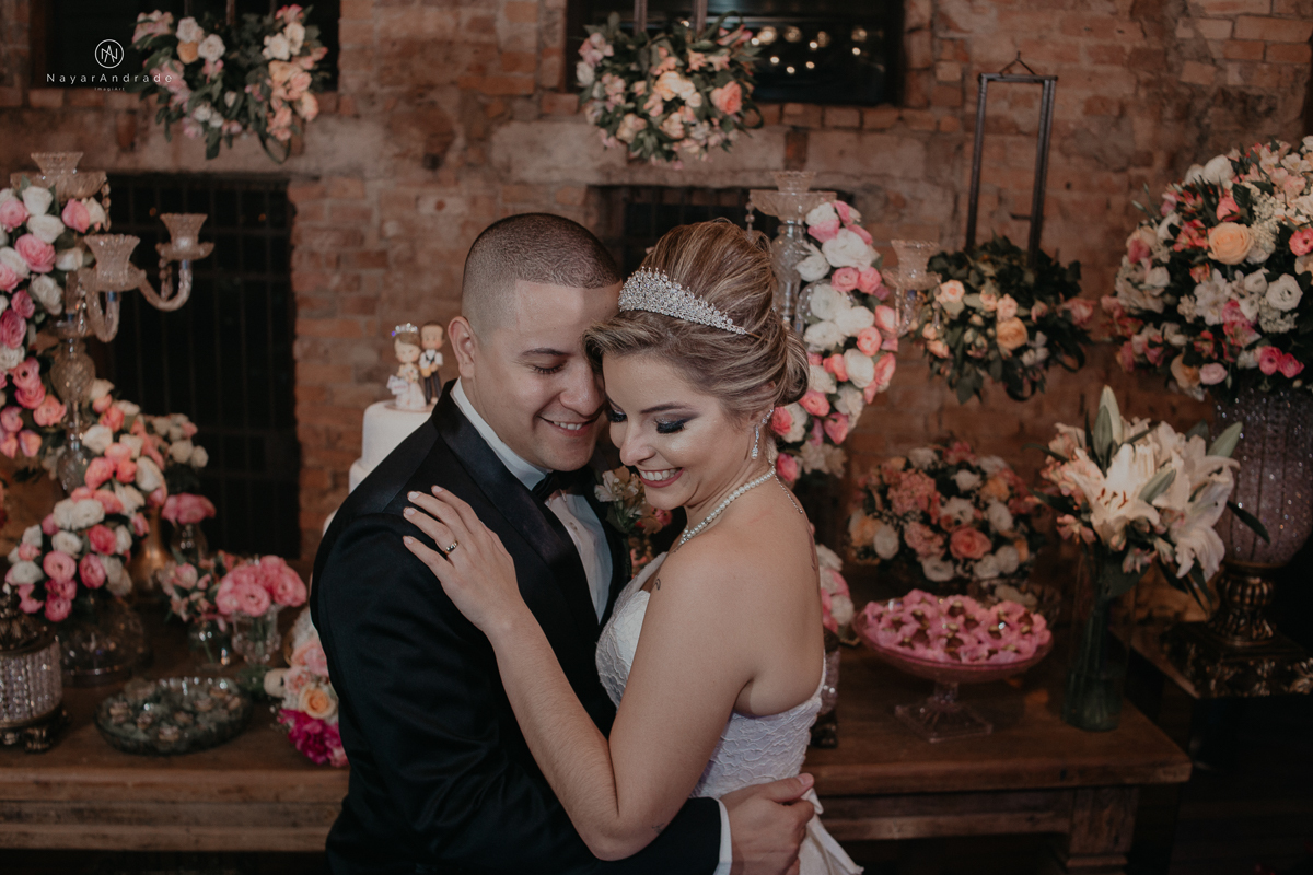 Casamento em santos na igreja Santo Antonio do Valongo e lounge espaço tremendão. Buffet Carla Arruda, impacto do Som e triton bartenders. Cheio de amor e carinho Camila e Luiz