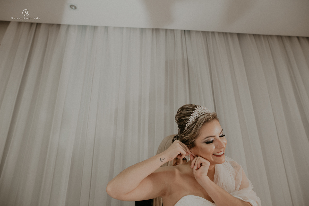 Casamento em santos na igreja Santo Antonio do Valongo e lounge espaço tremendão. Buffet Carla Arruda, impacto do Som e triton bartenders. Cheio de amor e carinho Camila e Luiz