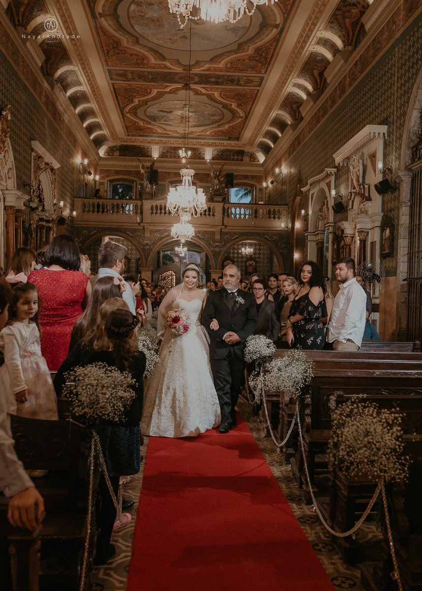 Casamento em santos na igreja Santo Antonio do Valongo e lounge espaço tremendão. Buffet Carla Arruda, impacto do Som e triton bartenders. Cheio de amor e carinho Camila e Luiz