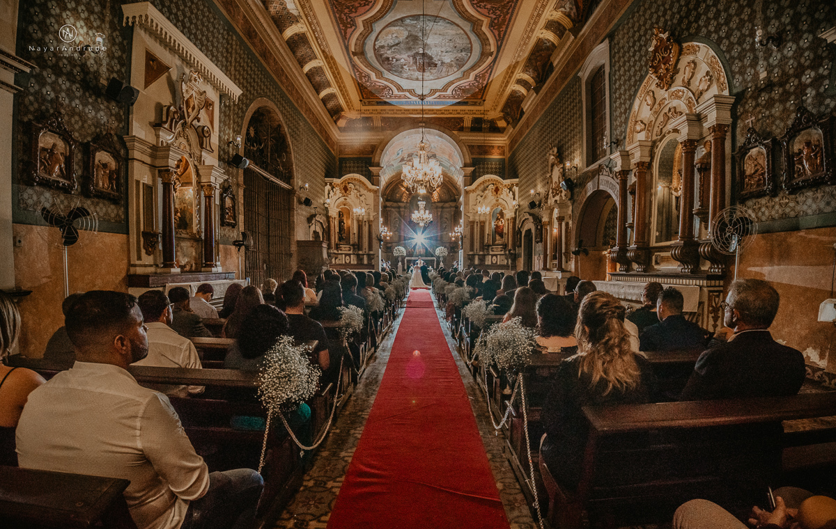 Casamento em santos na igreja Santo Antonio do Valongo e lounge espaço tremendão. Buffet Carla Arruda, impacto do Som e triton bartenders. Cheio de amor e carinho Camila e Luiz