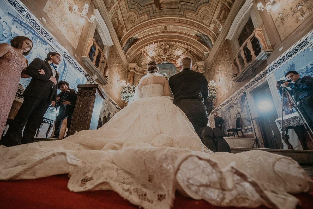 Casamento em santos na igreja Santo Antonio do Valongo e lounge espaço tremendão. Buffet Carla Arruda, impacto do Som e triton bartenders. Cheio de amor e carinho Camila e Luiz