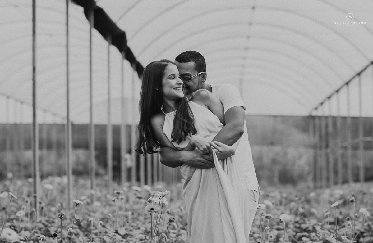 Pre-weddgin em Holambra cidade das flores,com um lindo por do Sol, um casal feliz e apaixonado, muito amor por todo lado. Fotografia nayarandrade imagiart ensaios e casamentos. Santos -São Paulo-Brasil