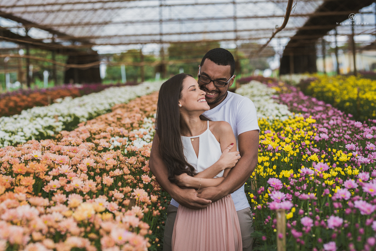 Pre-weddgin em Holambra cidade das flores,com um lindo por do Sol, um casal feliz e apaixonado, muito amor por todo lado. Fotografia nayarandrade imagiart ensaios e casamentos. Santos -São Paulo-Brasil