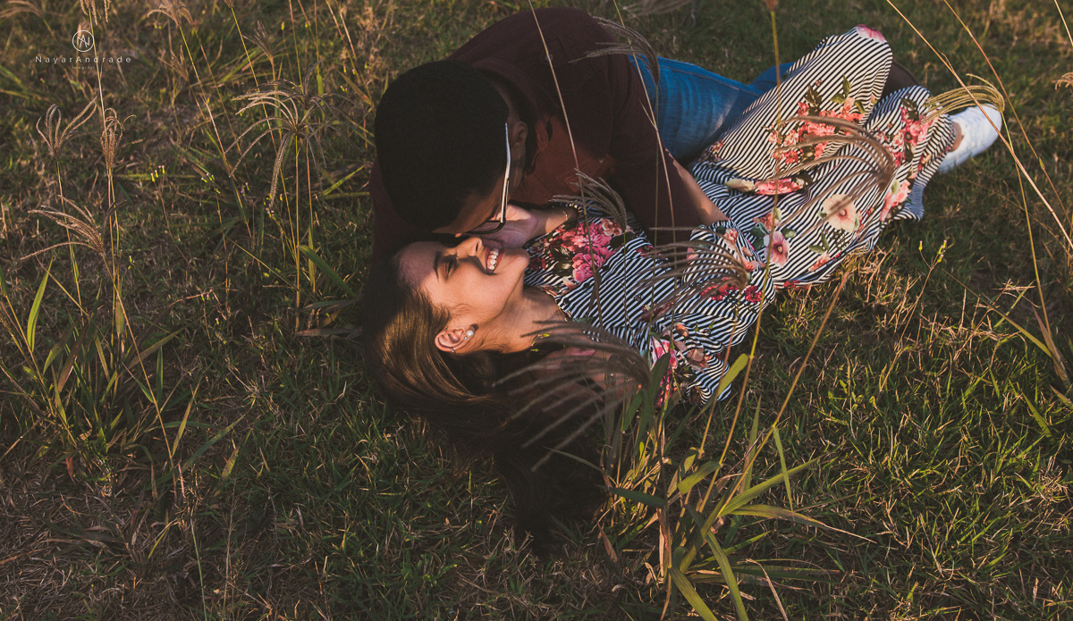 Pre-weddgin em Holambra cidade das flores,com um lindo por do Sol, um casal feliz e apaixonado, muito amor por todo lado. Fotografia nayarandrade imagiart ensaios e casamentos. Santos -São Paulo-Brasil