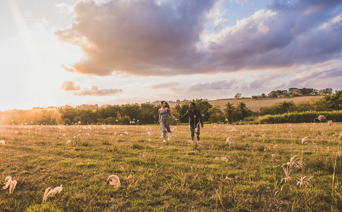 Pre-weddgin em Holambra cidade das flores,com um lindo por do Sol, um casal feliz e apaixonado, muito amor por todo lado. Fotografia nayarandrade imagiart ensaios e casamentos. Santos -São Paulo-Brasil