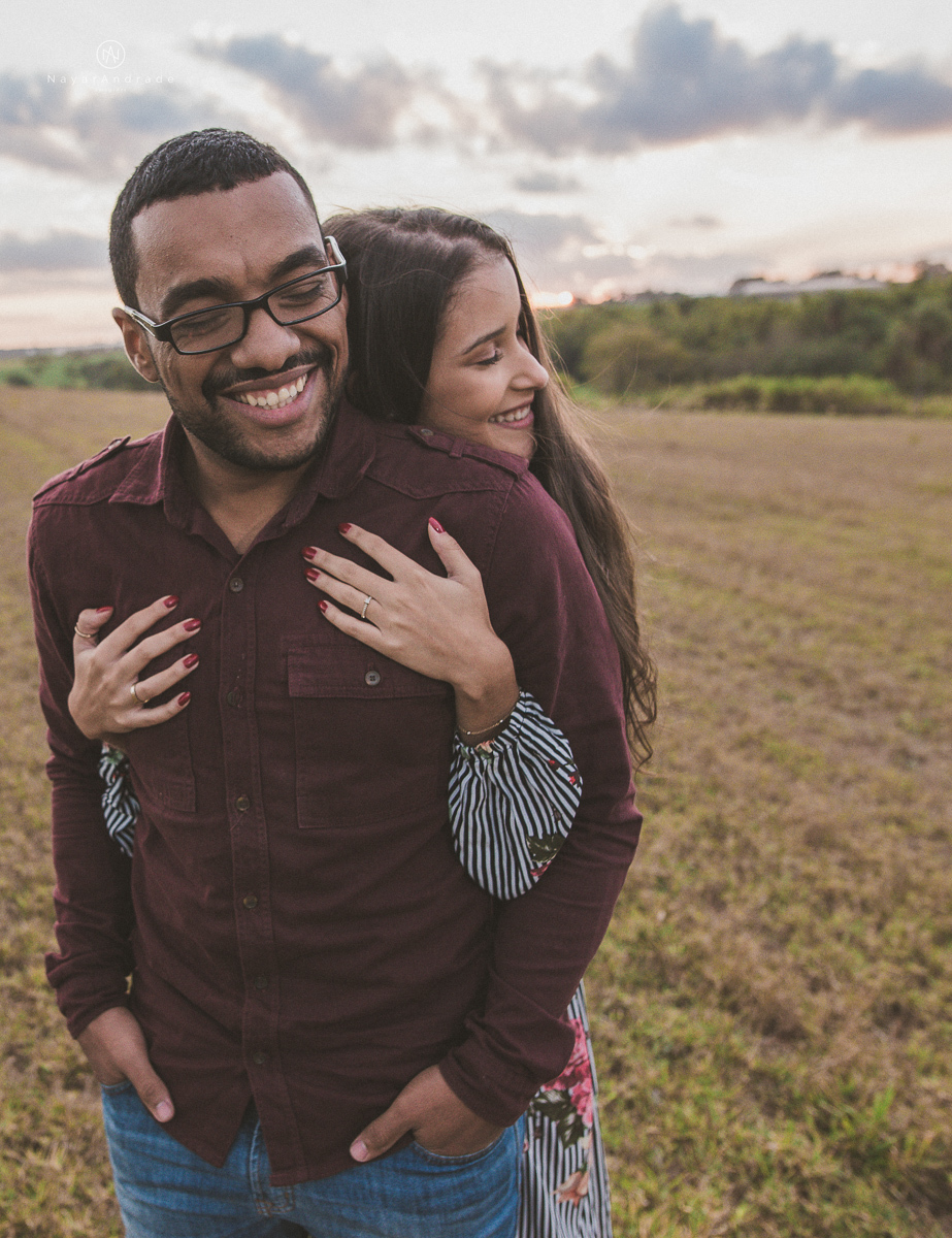 Pre-weddgin em Holambra cidade das flores,com um lindo por do Sol, um casal feliz e apaixonado, muito amor por todo lado. Fotografia nayarandrade imagiart ensaios e casamentos. Santos -São Paulo-Brasil