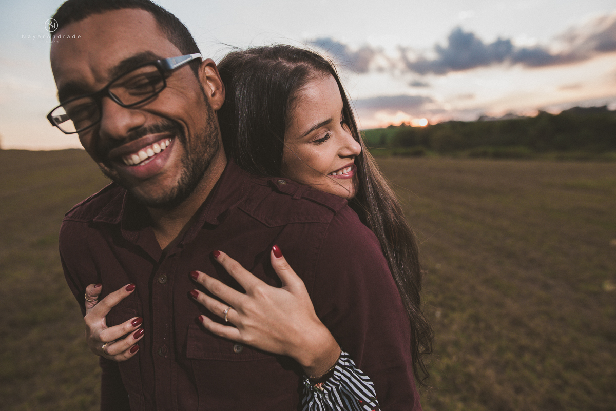 Pre-weddgin em Holambra cidade das flores,com um lindo por do Sol, um casal feliz e apaixonado, muito amor por todo lado. Fotografia nayarandrade imagiart ensaios e casamentos. Santos -São Paulo-Brasil