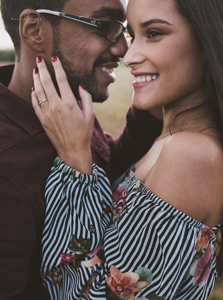 Pre-weddgin em Holambra cidade das flores,com um lindo por do Sol, um casal feliz e apaixonado, muito amor por todo lado. Fotografia nayarandrade imagiart ensaios e casamentos. Santos -São Paulo-Brasil