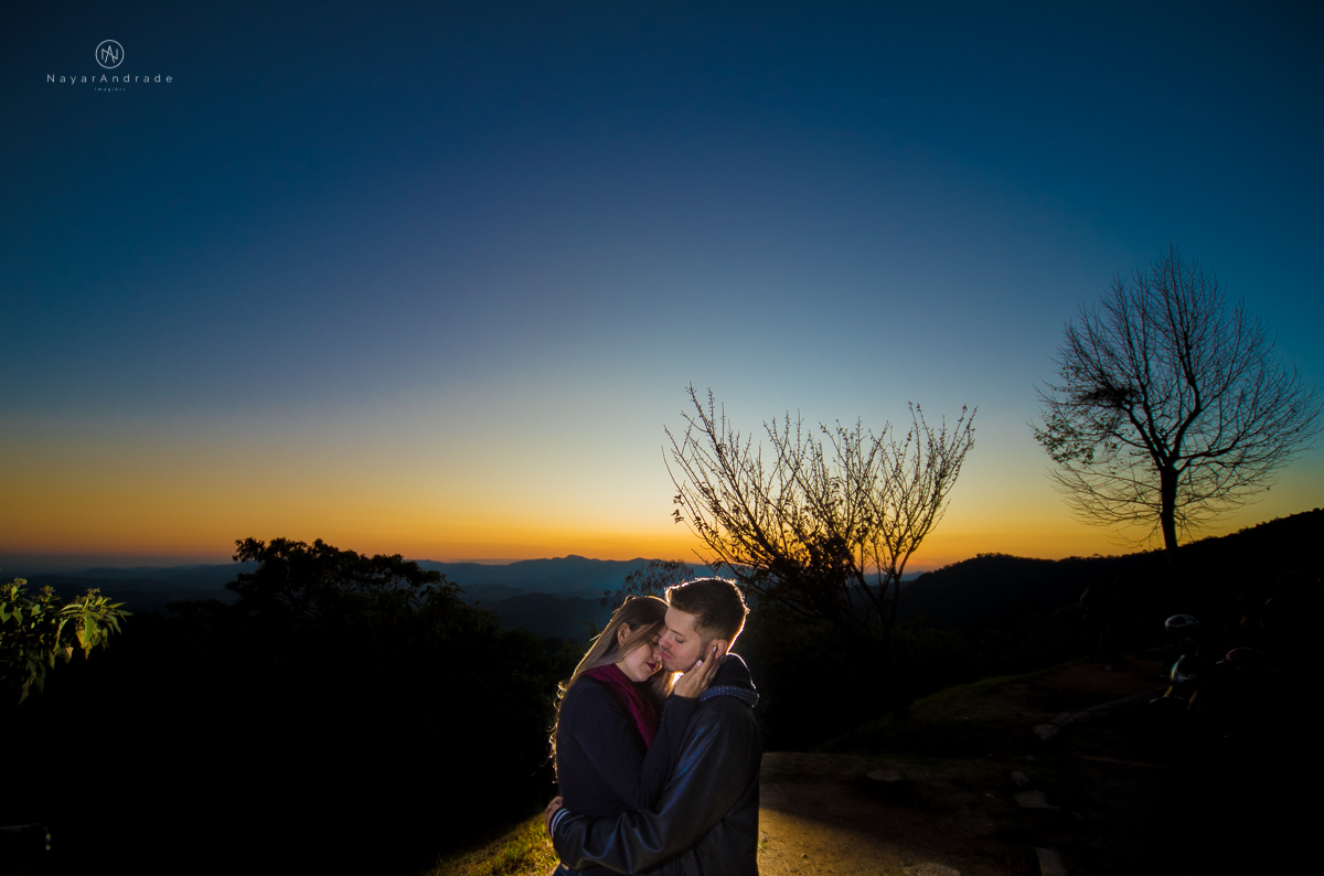 Ensaio casal apaixonado em Campos do Jordão Pôr do Sol