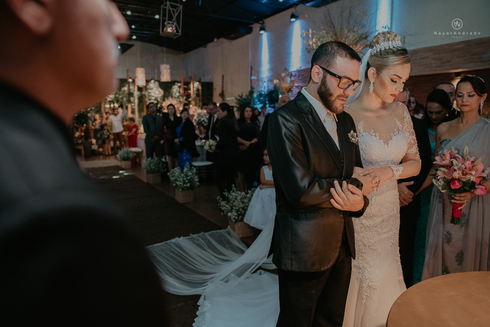 Making of de noiva no espaço lis em santos. Vestido véu e gravata e cerimonia no atmosfera no guarujá.Making of de noiva no espaço lis em santos. Vestido véu e gravata e cerimonia no atmosfera no guarujá.