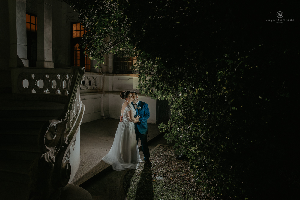 Casamento classico em Santos litoral de Sao Paulo. Decoracao do Marcio ikebana vou casar com tons de rosa e dourado, igreja da Pompeia, bar da connect e beleza na shape. Fotografia nayara Andrade imagiart. casamento de casal com filhos