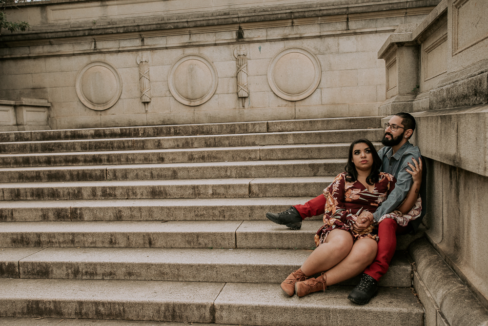 Ensaio casal pre wedding no parque em sao paulo, casal de roupa branca, coroa de flotes. Parque da indepenência, fotografa nayarandrade